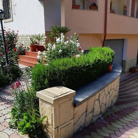 Villa Rozzy Navodari Bagian luar foto