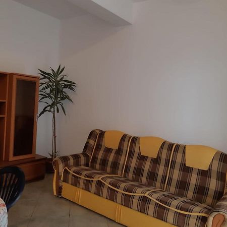 Villa Rozzy Navodari Bagian luar foto