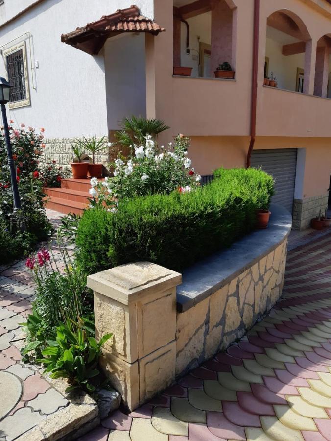 Villa Rozzy Navodari Bagian luar foto