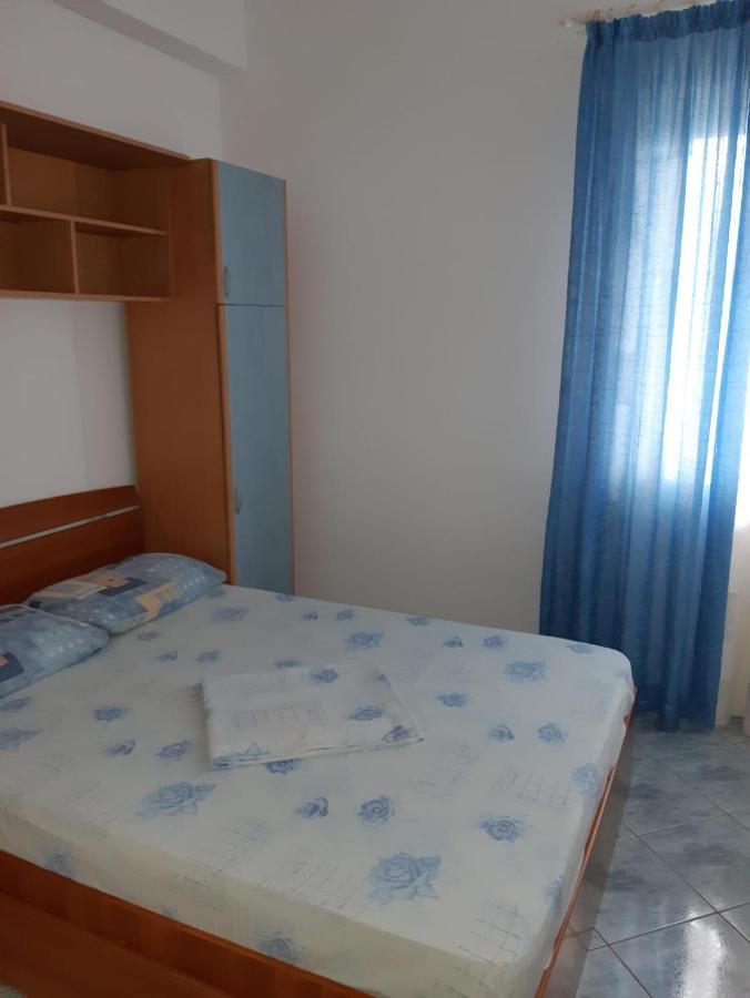 Villa Rozzy Navodari Bagian luar foto