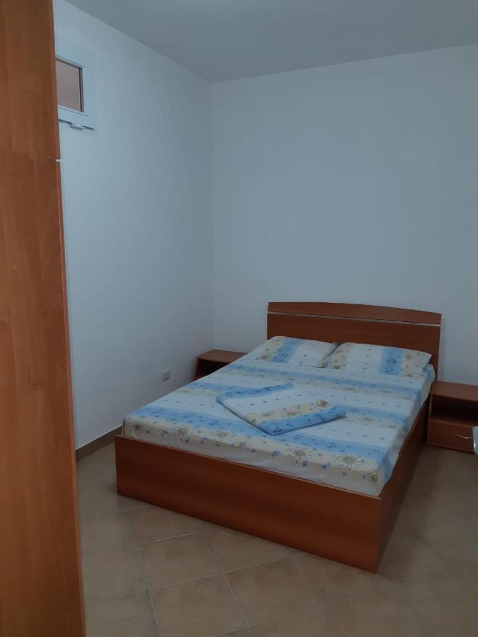 Villa Rozzy Navodari Bagian luar foto